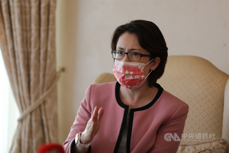 美國汽車晶片短缺,不少國會議員也為晶片短缺問題,找上駐美代表蕭美琴(圖)協助。(中央社檔案照片)
