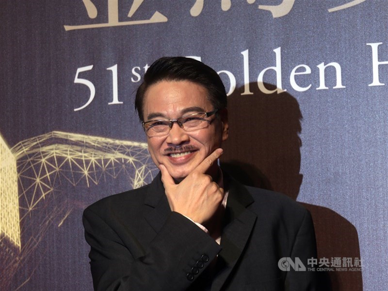 香港演員「達叔」吳孟達27日過世,享壽70歲。圖為吳孟達(圖)出席2014年第51屆金馬獎星光大道。中央社記者裴禛攝 103年11月22日