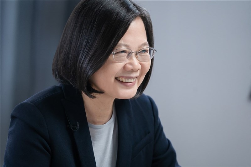 泰國英文媒體曼谷郵報評選出全球24位傑出女性,將總統蔡英文(圖)登上頭版,並稱讚她的領導在台灣名留青史。(總統府提供)