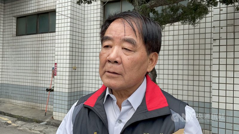 雲林縣虎尾鎮農會2日召開第19屆會員代表大會,理事長丁榮義接受媒體訪問時表示,為避免農會理、監事會出現空窗期,影響農會運作,因此提出18屆理監事會暫時代理19屆理監事會等3議案。中央社記者姜宜菁攝 110年3月2日