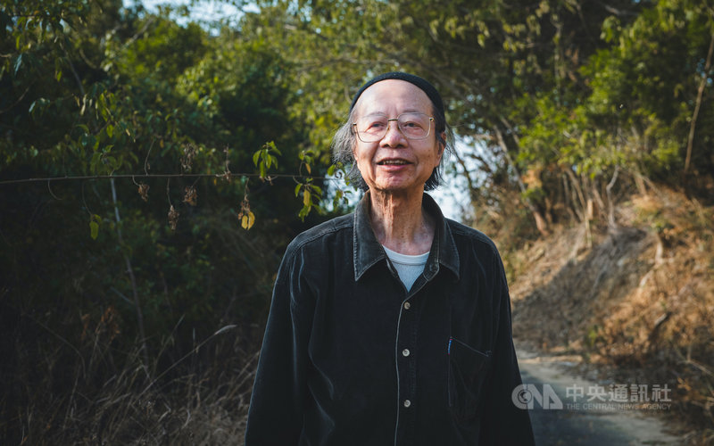 已故作家七等生被稱為台灣現代主義代表作家,他的作品主題多為挑戰道德、情慾禁忌,直視人性的黑暗面,近期以七等生為主題的紀錄片「削瘦的靈魂」將上映。(目宿媒體提供)中央社 110年3月4日