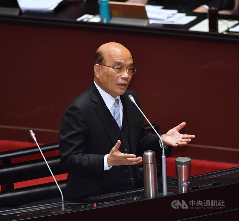 是否重啟核四做為第三座天然氣接收站延滯的備案,行政院長蘇貞昌9日上午列席立法院總質詢時回應,核四早在馬政府時代封存,現在要重啟是不可能的。雖然有人想要這樣做,但不是政府的備案,政府始終不認為應該去重啟核四。中央社記者王飛華攝 110年3月9日