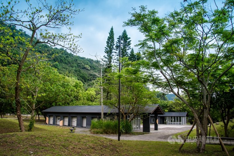 宜蘭礁溪明德訓練班過去是軍方管訓單位,搬遷後,宜蘭縣政府將這塊占地5公頃土地改造成「跑馬古道公園」,預計4月完工,5月中下旬開放。(宜蘭縣政府提供)中央社記者王朝鈺傳真 110年3月15日