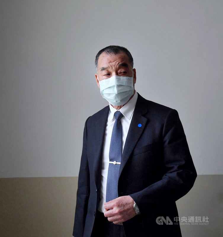 美國、日本外交與國防首長16日在東京舉行「2+2」高層級會談,對台海重要性達成共識。國防部長邱國正(圖)17日在立法院回應媒體詢問時說,這是正面發展,樂見其成。中央社記者王飛華攝 110年3月17日
