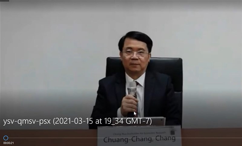 中經院院長張傳章18日在台印一場研討會上期盼,台印可在區域經濟和供應鏈重組合作,透過研討會促進共同利益,增進夥伴關係。(截取線上研討會畫面)中央社記者康世人新德里傳真 110年3月18日