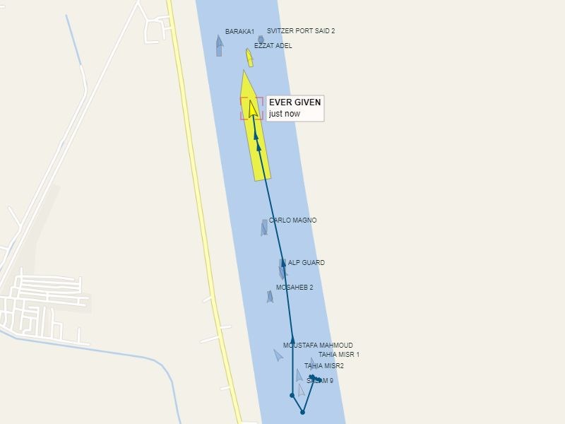 擱淺在蘇伊士運河的巨型貨櫃輪長賜輪29日脫困,運河交通將恢復。圖中藍線為長賜輪移動軌跡。(圖取自Vessel Finder網頁vesselfinder.com)