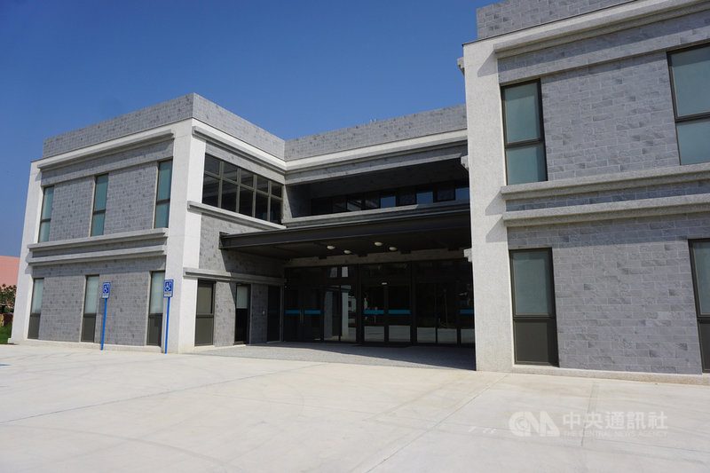 金門縣政府在金城綜合社會福利館規劃設立第2間公辦民營托嬰中心,預定今年5月母親節前營運,18日將舉辦招生說明會,說明報名方式、收托辦法、收托服務及安排參觀環境等。中央社記者黃慧敏攝 110年4月6日