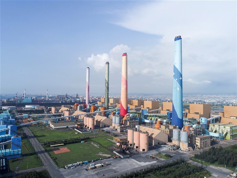 中市府7日以中火3號機投煤發電為由,裁罰台電2000萬元。環保署則呼籲中市府回歸空氣污染改善事項。(台中市政府提供)