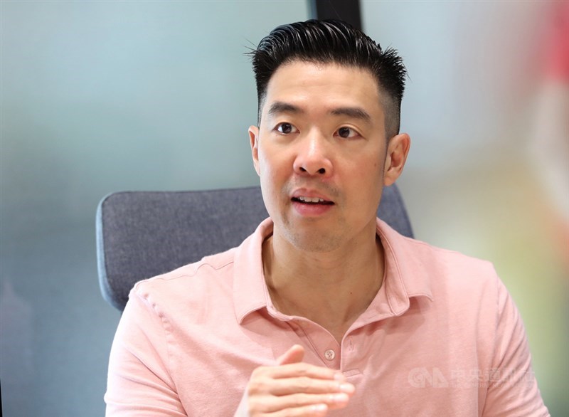 雲端廚房Just Kitchen營運長吳得暉深受美國文化薰陶,信奉「破壞式創新」,認為新創必須善用人數少、速度快、彈性大的優勢,永遠突破自己、打破框架,才能創造更多可能。中央社記者裴禛攝 110年4月11日