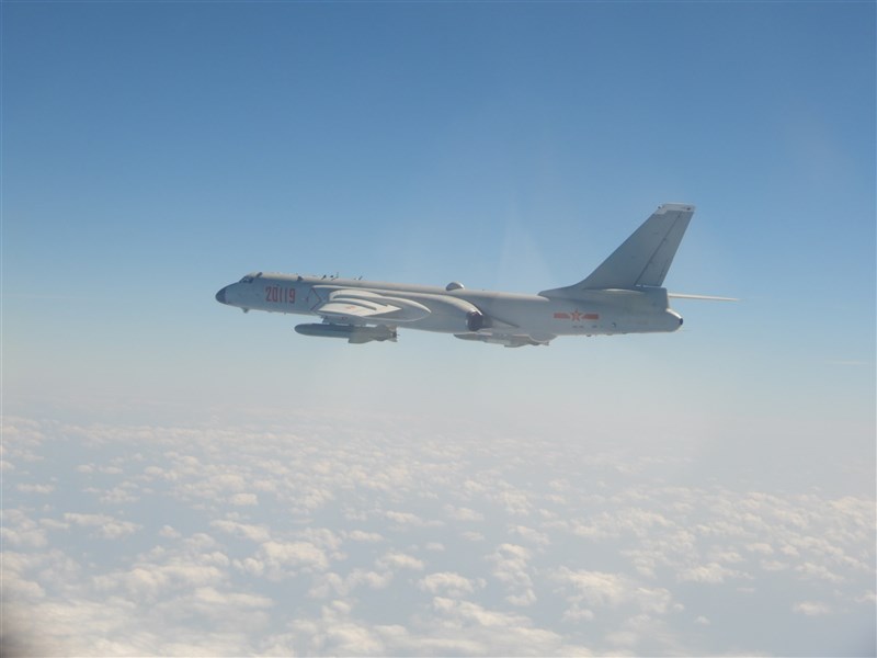 空軍12日發布共機動態,25架共機侵犯台灣西南防空識別區(ADIZ)。圖為轟6K同型機。(圖取自國防部網頁mnd.gov.tw)