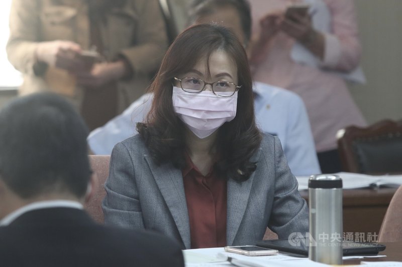 媒體報導,運安會坦承公布的台鐵太魯閣號錄影畫面經過裁切。運安會副主委許悅玲(圖)15日說,因為運安會公布畫面時檢調還在偵辦,為了不妨礙檢調進度,才做這樣處理,而運安會與花檢都有良好的分工與溝通管道。中央社記者吳家昇攝 110年4月15日