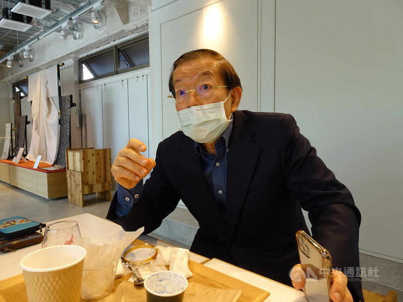 美日兩國領袖17日在峰會後發表聯合聲明,強調台海和平穩定的重要性。駐日代表謝長廷18日表示,台美日有必要早日實施聯合演習,否則難以因應台灣發生緊急況狀。中央社記者楊明珠東京攝 110年4月18日