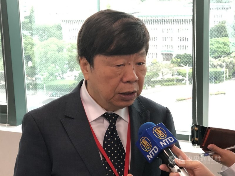 友嘉集團總裁朱志洋19日中午表示,今年台灣工具機產業市場規模可成長10%到15%,電動車應用未來7年到10年可帶動台灣工具機產業出口奔向全球前3大。中央社記者鍾榮峰攝 110年4月19日