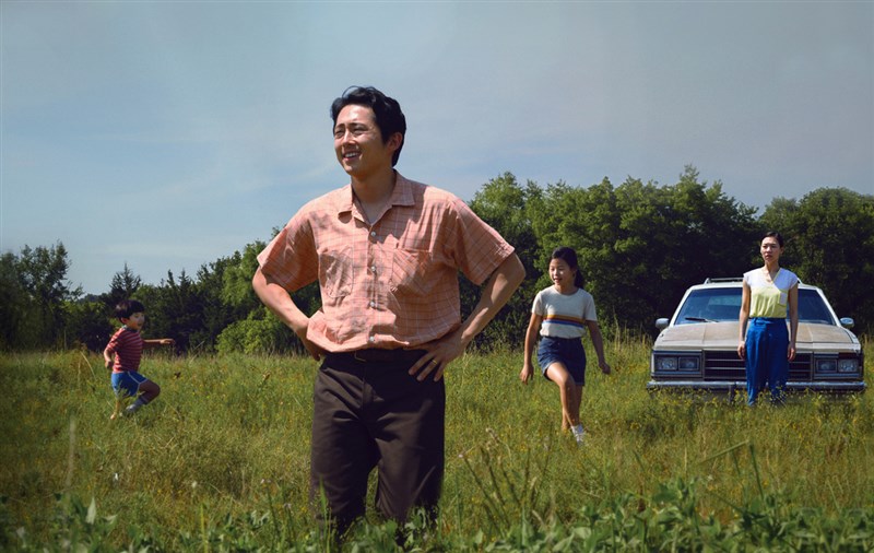 夢想之地以韓裔移民追逐美國夢的故事打動各大影展,獲2021年奧斯卡金像獎最佳影片等6項提名。(傳影互動提供)