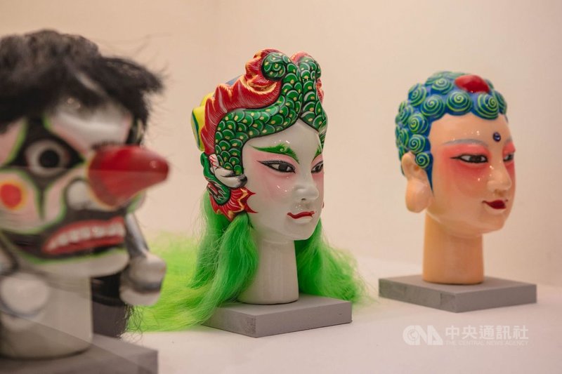 「頭頭是道-潮州尪仔風華展」即日起在屏東戲曲故事館登場,展出刻偶師蘇明雄與徒弟林志明的作品,再現布袋戲工藝內涵。圖為林志明作品。(屏縣府文化處提供)中央社記者郭芷瑄傳真 110年4月23日