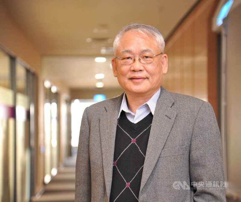 大學招聯會30日公布111學年度起各管道數學考科參採情形,招聯會執行秘書戴念華(圖)提醒,因應111學年度數學考科的變動,校系採計跟過往有所不同,考生應上網參考並提早準備。(招聯會提供)中央社記者陳至中台北傳真 110年4月30日