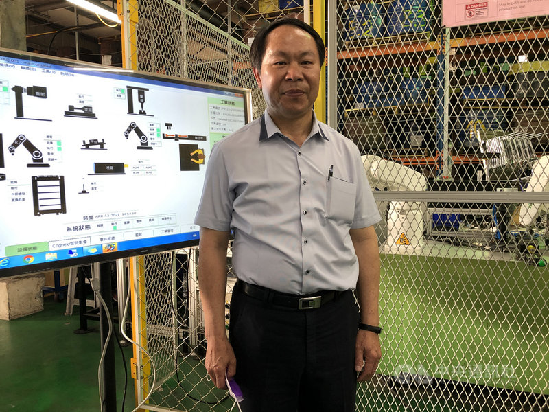 手工具業者伯鑫工具產線自動化,提高機械手臂良率,並提升量產穩定性。圖為伯鑫工具總經理吳傳福。中央社記者鍾榮峰攝 110年5月2日