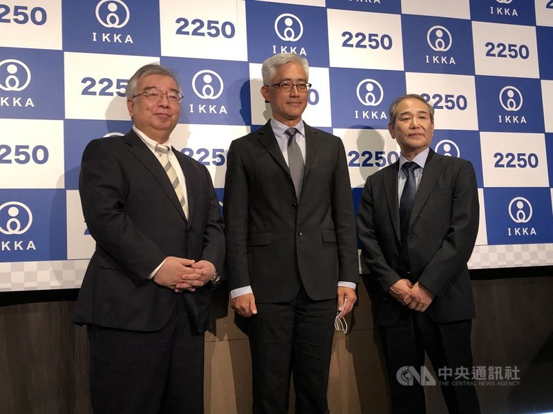 日商第一化成控股IKKA-KY擬於5月下旬在台上市,看好電動車趨勢帶動業績表現。圖中為IKKA-KY董事長胡湘麒。中央社記者鍾榮峰攝 110年5月3日