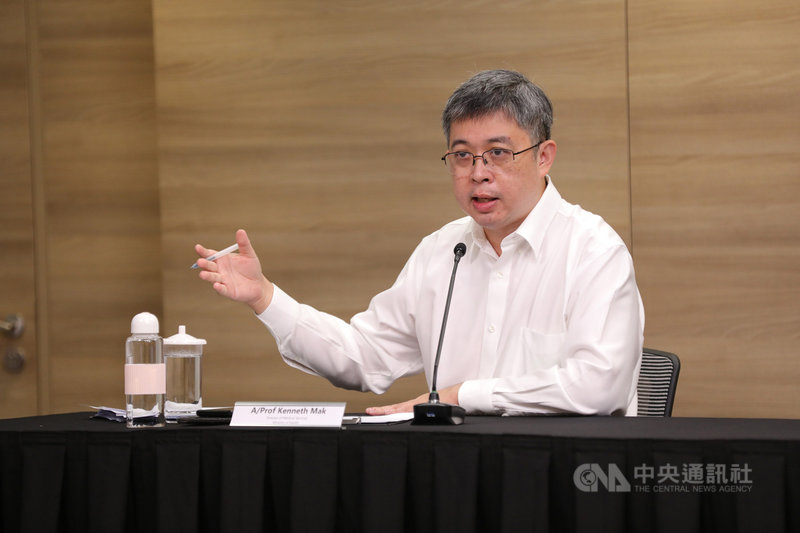 新加坡衛生部醫藥服務總監麥錫威4日表示,發現29起感染變種病毒株的本土傳播病例,包括源自南非、英國、印度的變種病毒株。(新加坡通訊及新聞部提供) 中央社記者侯姿瑩新加坡傳真 110年5月4日