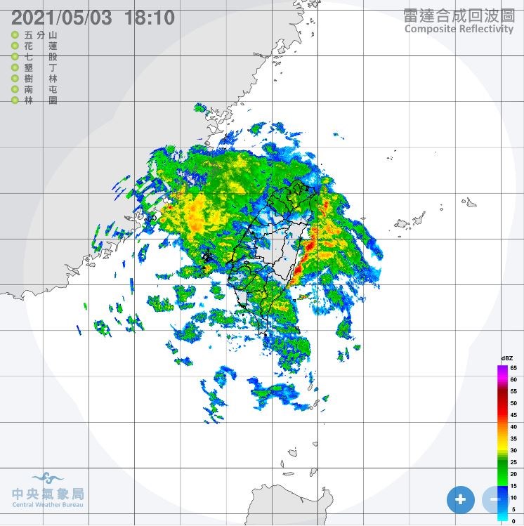 根據氣象局資料,華南一帶水氣順著中高層高壓氣流向東通過台灣,造成3日各地雲量偏多,但水氣所在位置較高,掉落地面的過程中因蒸發導致地面無觀測到明顯降雨。(圖取自氣象局網頁www.cwb.gov.tw)