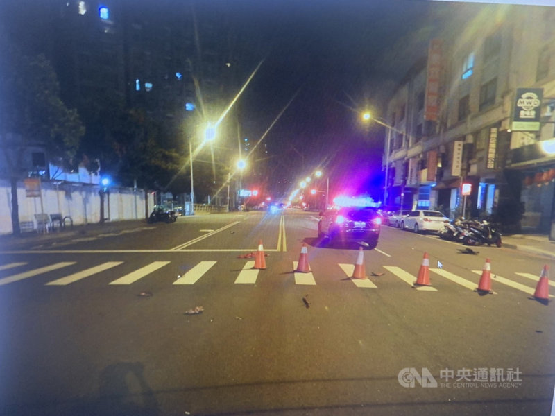 中市方姓男子5日凌晨酒後開車,行經南區一處路口,撞上過馬路70歲陳姓婦人,陳女送醫急救後仍傷重不治。(民眾提供)中央社記者蘇木春傳真 110年5月5日