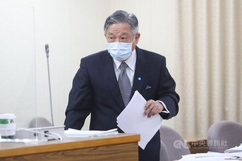 印度疫情持續惡化,外交部次長田中光(圖)5日在立法院外交及國防委員會表示,外交部現在正與旅行社洽談安排專機,送需要返台的僑胞送回來。此外,台灣旅客也可搭乘日本航空班機轉回台灣,目前已有20多人回國。中央社記者裴禛攝 110年5月5日