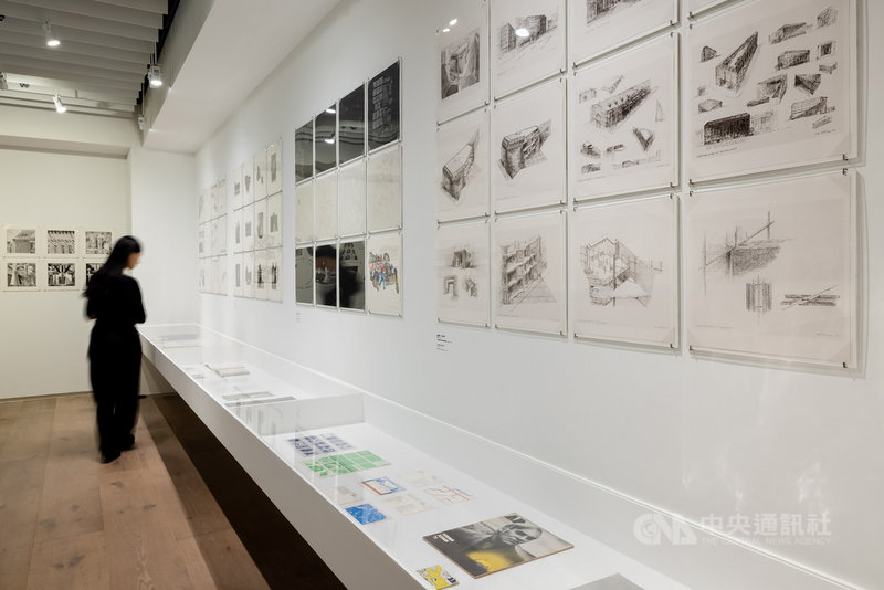 「聚變:AA倫敦建築聯盟的前銳時代」8日起將在忠泰美術館盛大開展,展出前倫敦建築聯盟院長博亞爾斯基(Alvin Boyarsky)的個人收藏,呈現他近百件與建築師對話、教學的珍貴藏品。(忠泰美術館提供)中央社記者陳秉弘傳真 110年5月6日