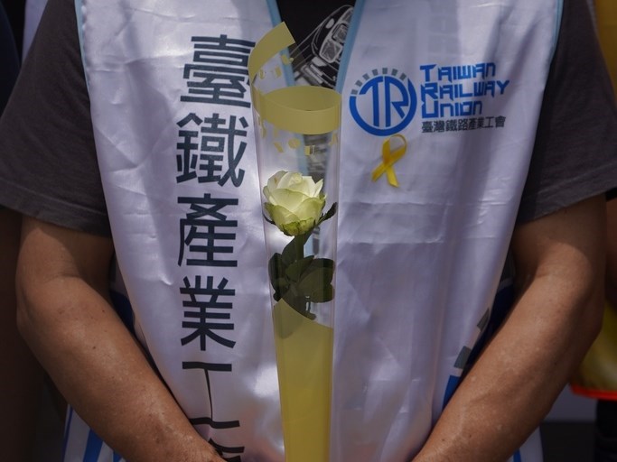 太魯閣號事故後,民眾殷切期待加速台鐵改革,行政院發言人羅秉成5日晚間表示,台鐵安全是改革最優先項目,轉型改革將持續傾聽員工意見。(中央社檔案照片)