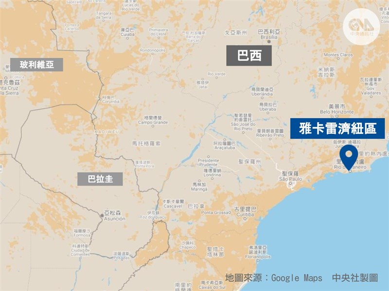 巴西媒體報導,警方6日對里約的雅卡雷濟紐區(藍標處)一處貧民窟採取行動,期間爆發槍戰,造成至少23人死亡,其中包括一名員警。(中央社製圖)