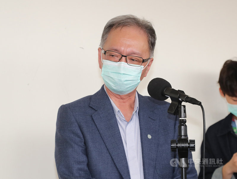衛福部次長薛瑞元(圖)10日赴立法院社環委員會代衛福部長陳時中列席會議,薛瑞元受訪表示,陳時中正在主持重要會議,召集交通部、中華航空股份有限公司開會。中央社記者張皓安攝 110年5月10日