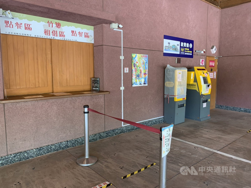 近日武漢肺炎疫情升溫,宜蘭縣長林姿妙13日宣布,縣轄16處風景區即日起關閉至6月8日,13種八大行業營業場所同步暫停營業至6月8日。(宜蘭縣政府提供)中央社記者沈如峰宜蘭縣傳真 110年5月13日