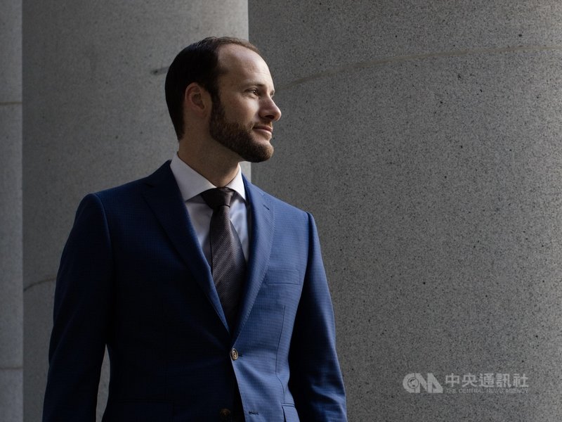 舊金山地區檢察長博徹思(Chesa Boudin)美西時間12日接受中央社專訪,針對近期不斷升高的仇視攻擊亞裔案件,首要解除民眾的不安全感,尋求跨組織的社區合作。(舊金山地區檢察長辦公室提供)中央社記者周世惠舊金山傳真 110年5月13日