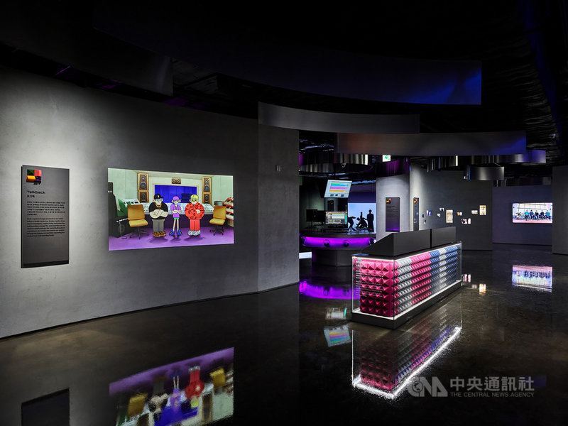 知名韓團防彈少年團 (BTS)東家HYBE為旗下藝人打造的專屬博物館HYBE INSIGHT 14日正式開幕,館內規劃多元展品及互動內容,向訪客細細述說誕生於HYBE的音樂作品故事。(HYBE提供)中央社記者廖禹揚首爾傳真 110年5月14日
