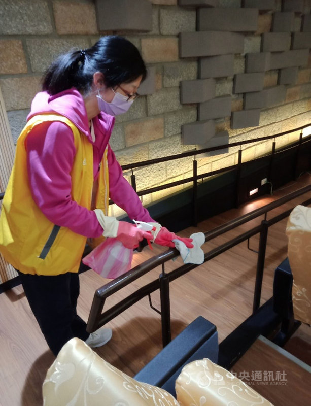 馬祖國家風景區管理處21日表示,開放性景點無強制閉館,請遊客配合中央流行疫情指揮中心指示,外出時全程配戴口罩、維持社交距離,並將針對遊客經常接觸處執行清潔消毒措施。(馬管處提供)中央社記者邱筠馬祖傳真 110年5月21日
