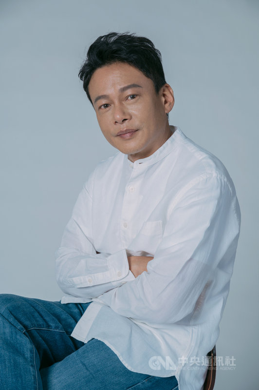 近來台灣遭逢疫情升溫影響,影視產業首當其衝、停工停業受到打擊;金馬影帝李康生(圖)擔任「2021台北勞動影像嘉年華」代言人,盼藉由這項肯定影像工作者的競賽,為大家加油打氣。(電影戲劇業職業工會)中央社記者葉冠吟傳真 110年5月25日