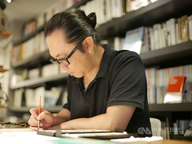 漫畫家阮光民的「東華春理髮廳」熬了12年,近期推出首集復刻版,他接受中央社記者採訪時表示,「東華春」是他創作的轉捩點,從此他的作品一定緊貼台灣在地,述說屬於台灣的故事。(遠流出版提供)中央社記者邱祖胤傳真 110年5月28日