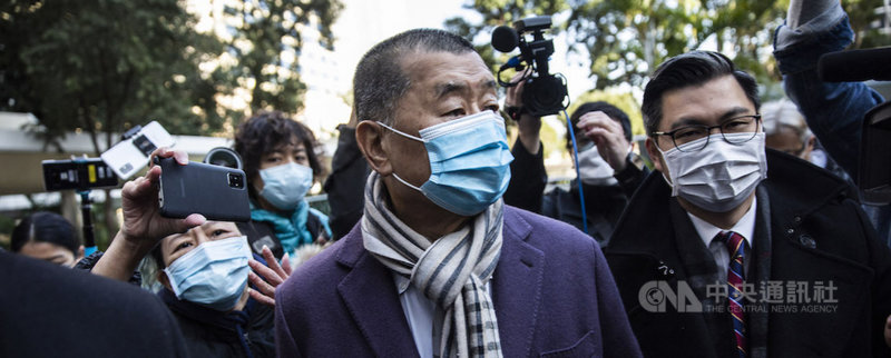 無國界記者組織(RSF)28日向聯合國發出緊急呼籲,要求聯合國一切必要措施,使香港壹傳媒集團創辦人黎智英(中)立即獲釋。(RSF提供)中央社記者葉冠吟傳真 110年5月29日