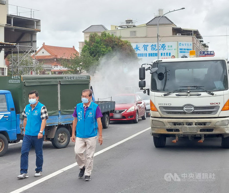 雲林縣29日新增1例武漢肺炎本土病例案7549,為42歲男性,平時居住於斗六市鎮東里,相關單位已針對確診者足跡進行清消。(雲林縣政府提供)中央社記者蔡智明傳真 110年5月29日