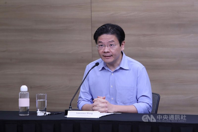 新加坡跨部門抗疫工作小組聯合領導人、財政部長黃循財31日於線上記者會表示,依星國目前疫情看來,可能在6月13日後會鬆綁一些防疫措施。(新加坡通訊及新聞部提供)中央社記者侯姿瑩新加坡傳真 110年5月31日
