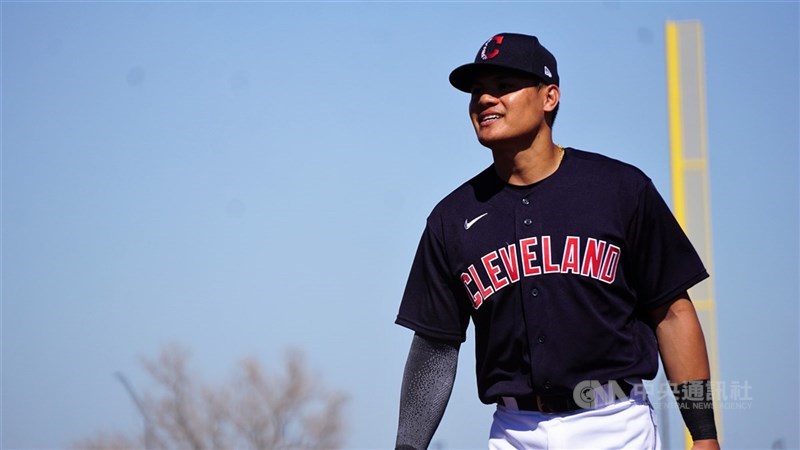 MLB克里夫蘭印地安人隊的張育成31日先發,4打數揮出一支打回追平分的二壘安打,單季7分打點創大聯盟生涯新高。(中央社檔案照片)