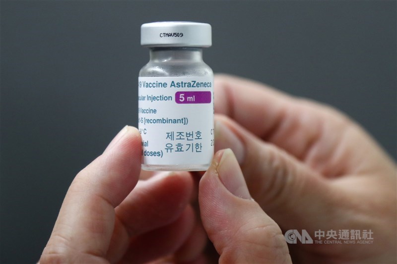 中國官媒環球網報導,台灣欲將30萬劑AZ疫苗捐贈友邦。外交部6日嚴正駁斥,並強調報導內容子虛烏有。(中央社檔案照片)