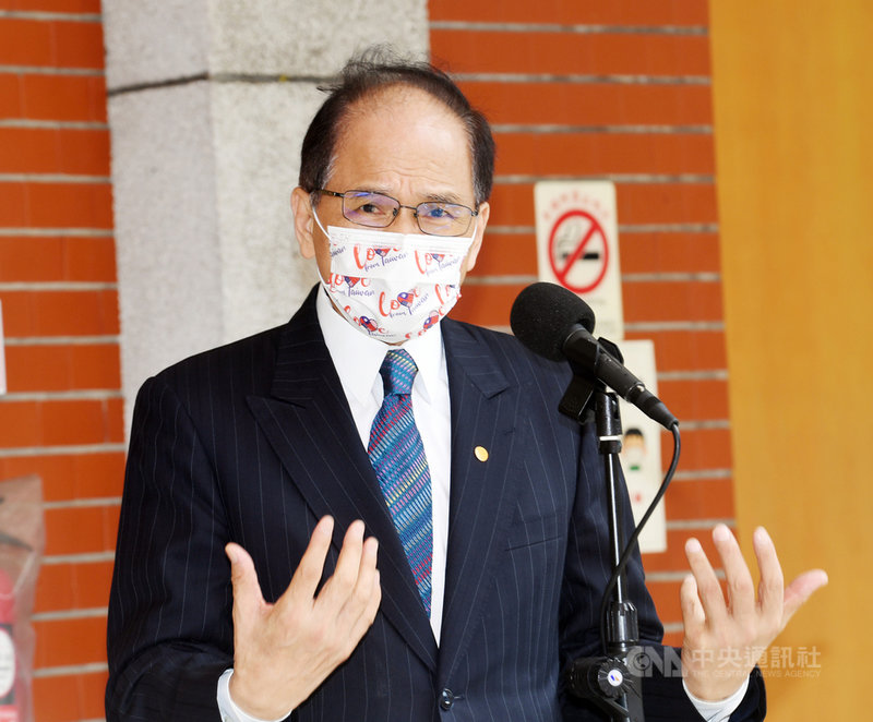國民黨團建議召開臨時會須在立法院設置快篩站。立法院長游錫堃(圖)7日在朝野協商前受訪表示,立法院設快篩站應開放附近民眾,但若有確診者來快篩,恐影響國會運作;若朝野黨團都同意,才會設置。中央社記者施宗暉攝 110年6月7日