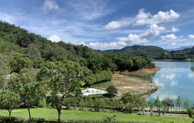 降雨與集水區挹注,日月潭水位穩定上升,11日蓄水率來到62.94%,水位高度742.22公尺。(日月潭國家風景區管理處提供)中央社記者蕭博陽南投縣傳真 110年6月11日