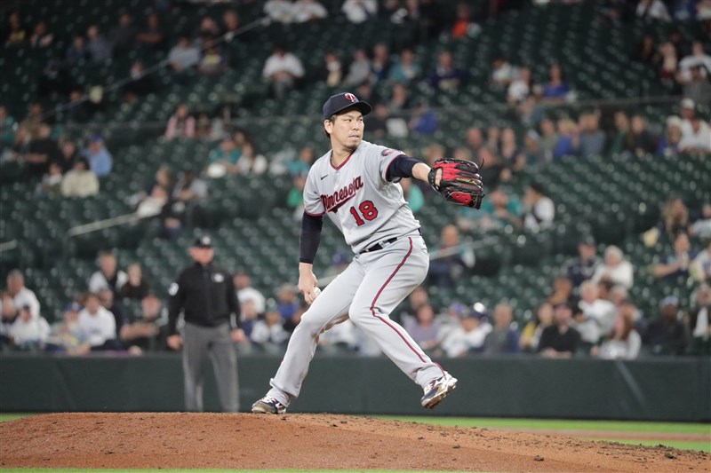 MLB明尼蘇達雙城日籍投手前田健太14日傷癒復出,先發主投4局三振打者7人次,達成美日職通算生涯2000K。(圖取自twitter.com/maeken1988)