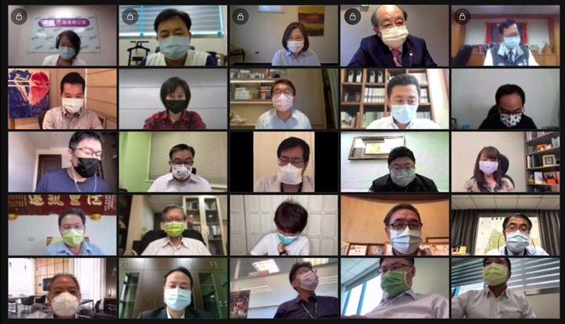 民進黨16日召開中常會,因應疫情,採用線上視訊會議方式進行。(民進黨提供)中央社記者葉素萍傳真 110年6月16日