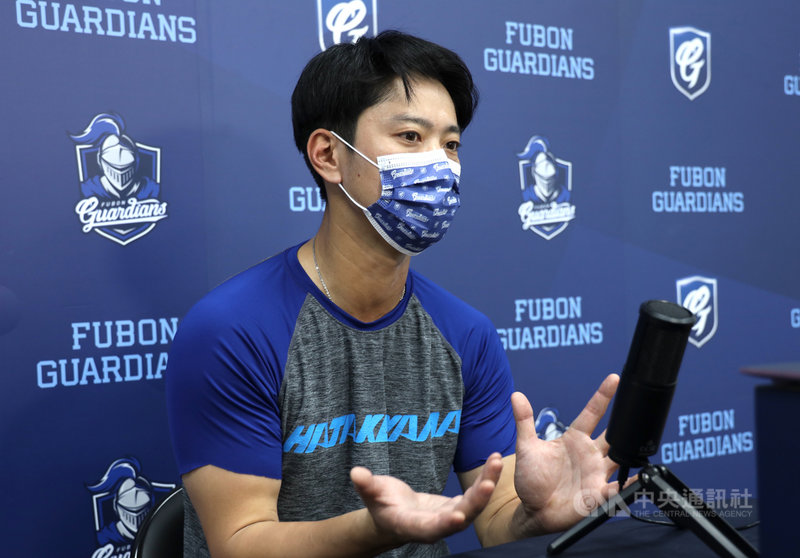 中職富邦悍將隊捕手林宥穎(圖)表示,上半季因為出賽頻率高、到了後半段身體狀況不穩定、影響打擊,藉延賽期調整。(富邦悍將提供)中央社記者謝靜雯傳真 110年6月21日