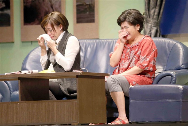綠光劇團將經典作品「人間條件」系列引起廣大迴響,26日將推出「人間條件六-未來的主人翁」。圖為第六集劇照。(綠光劇團提供)中央社記者趙靜瑜傳真 110年6月25日