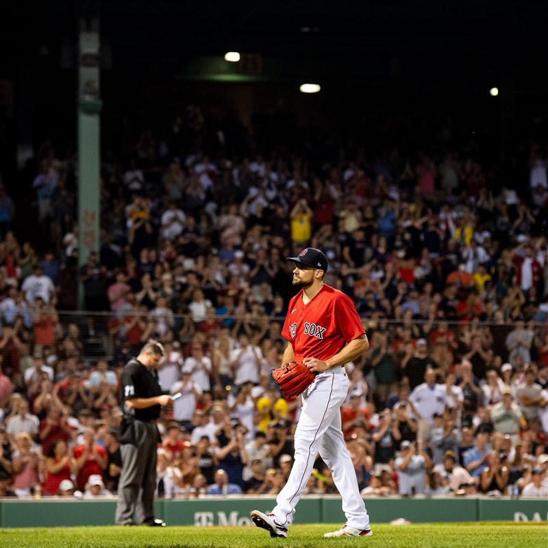MLB紅襪26日先發的伊佛迪(圖)在7又2/3局投球中,只因挨了一發陽春砲失掉1分,率紅襪4比2擊退洋基。(圖取自twitter.com/RedSox)