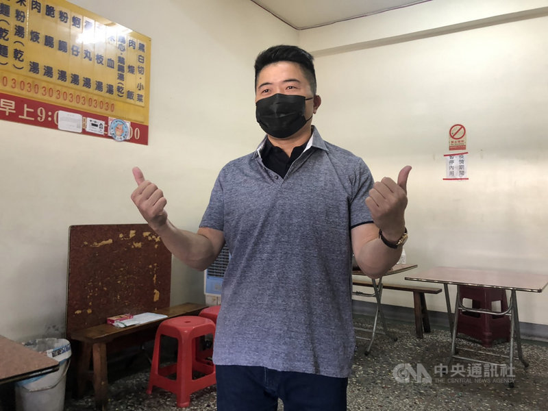 國民黨台中第2選區立委補選參選人顏寬恒遭爆料住在台中七期豪宅,顏寬恒16日表示,自己從小到現在都住在沙鹿。(中央社檔案照片)
