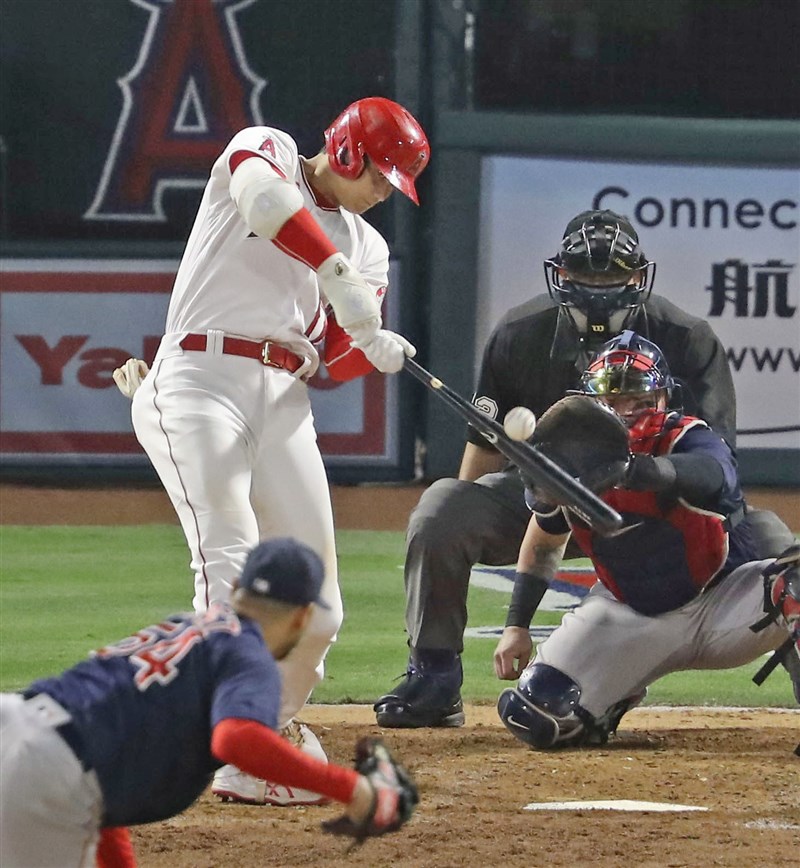 大谷翔平（打擊者）擊出滾地球的機率，本季降到生涯新低的37.8%，飛球比例達到生涯新高的34.1%。（共同社）
